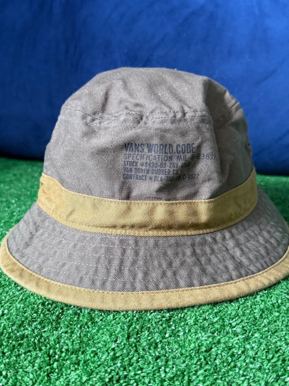 Vans Undertone II Bucket Hat Grape Leaf Nutria Size S/M Outdoor Skateboard